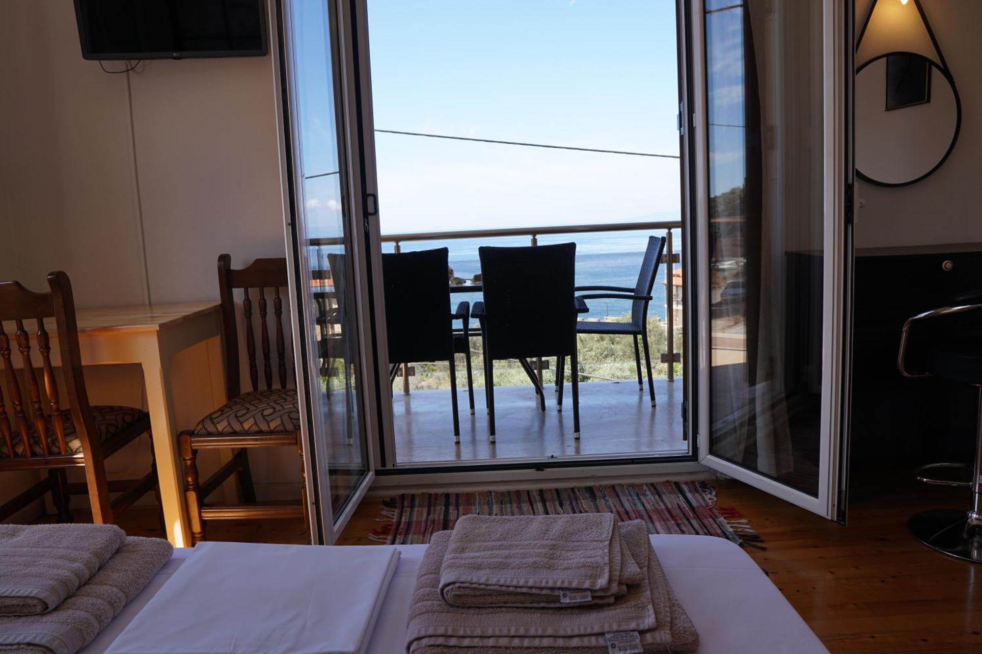 Sea And Sun Apartments 304 Ιδιωτικό Διαμέρισμα Kardamíli Kültér fotó