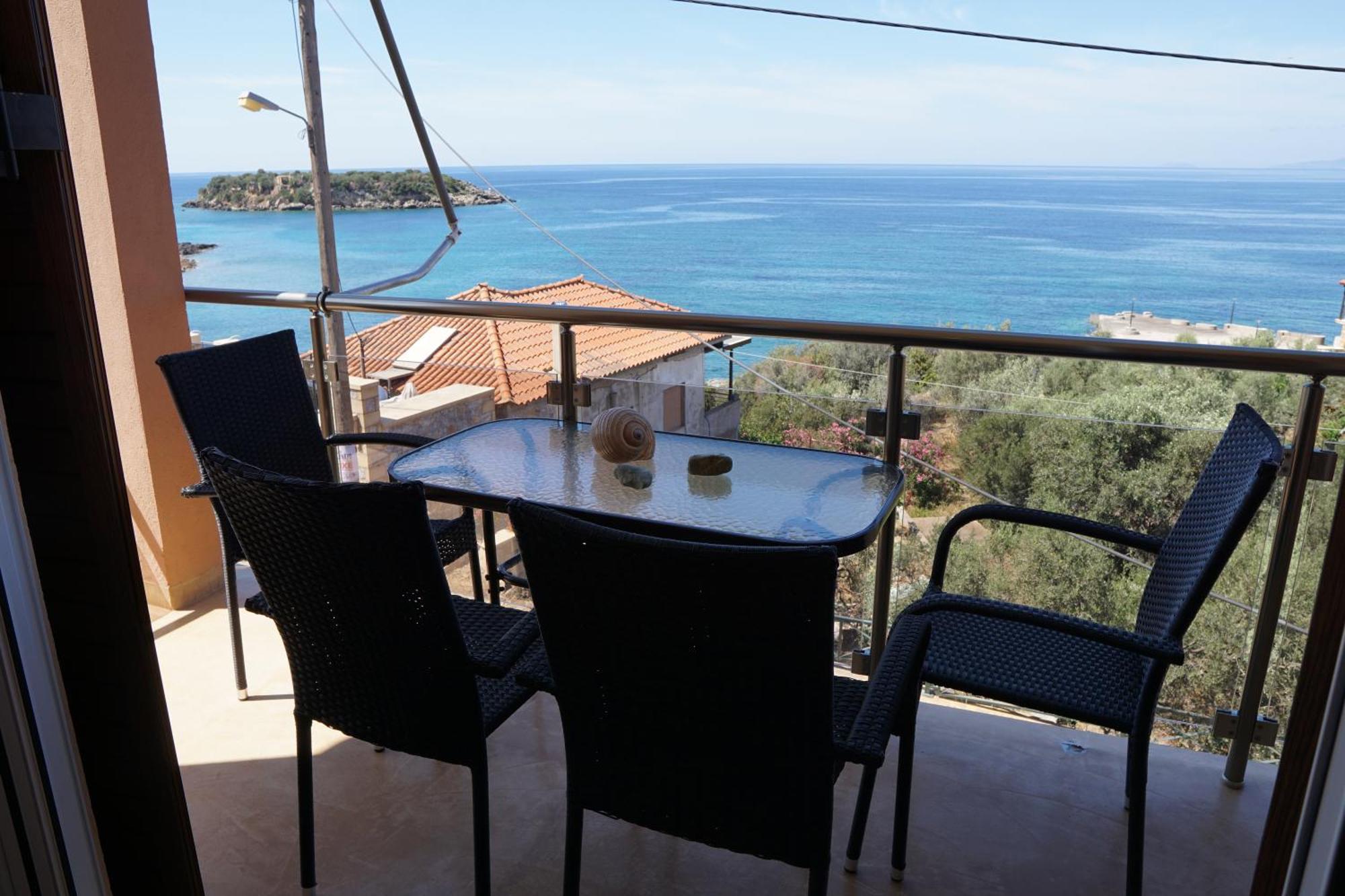 Sea And Sun Apartments 304 Ιδιωτικό Διαμέρισμα Kardamíli Kültér fotó